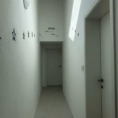 Διαμέρισμα House